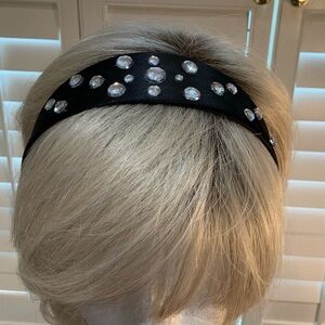 Chic Black Crystal-Embellished Headband